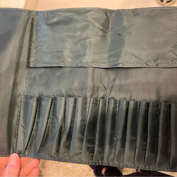 La Mer leather brush case - Picture 3 of 4